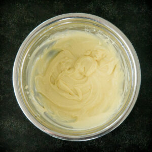 The completed avocado oil mayo.